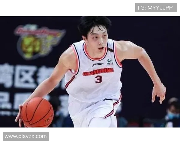 武汉篮球队以59分领跑挑战赛积分榜展现强劲实力与团队合作精神